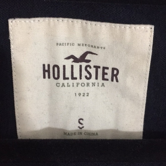 2 for $10 - Hollister V Neck 3/4 Sleeve Sweater - Picture 3 of 6